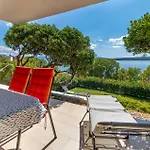 2 Bedroom In Lägenhet Crikvenica