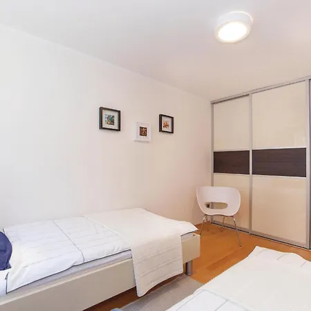 2 Bedroom In *