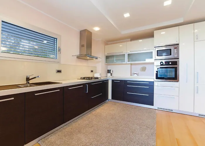 2 Bedroom In Apartamento *