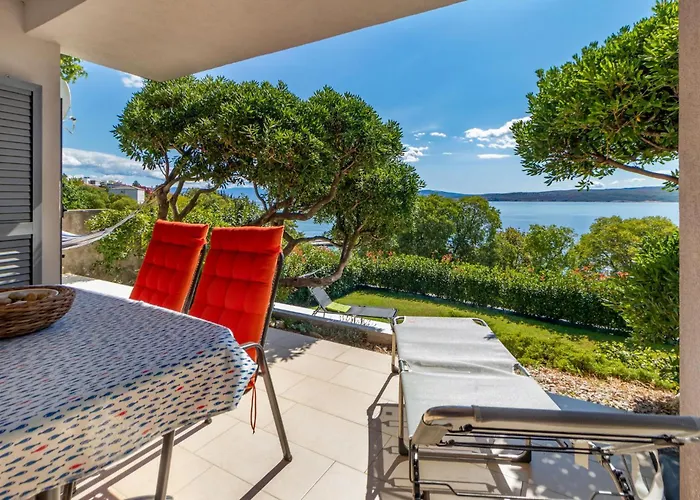 2 Bedroom In Apartamento Crikvenica