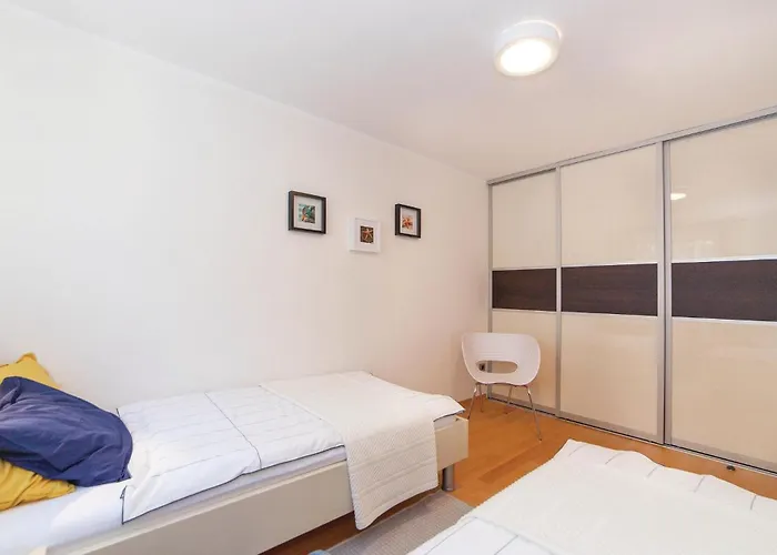 2 Bedroom In *