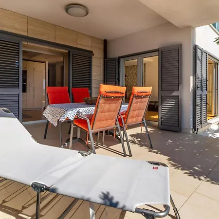 2 Bedroom In *